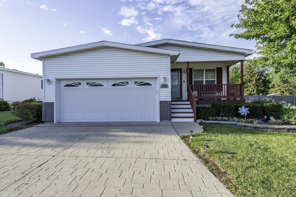 3300 Evergreen Ln., Park City, IL 60085