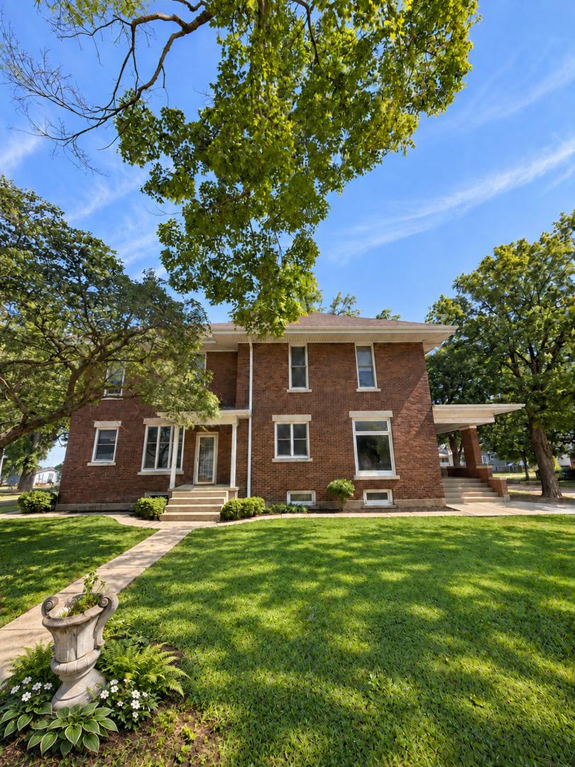 202 E 1st St., Homer, IL 61849