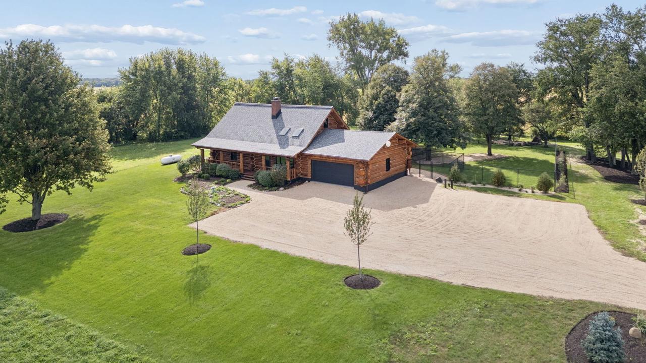 12076 Ashley Rd., Newark, IL 60541