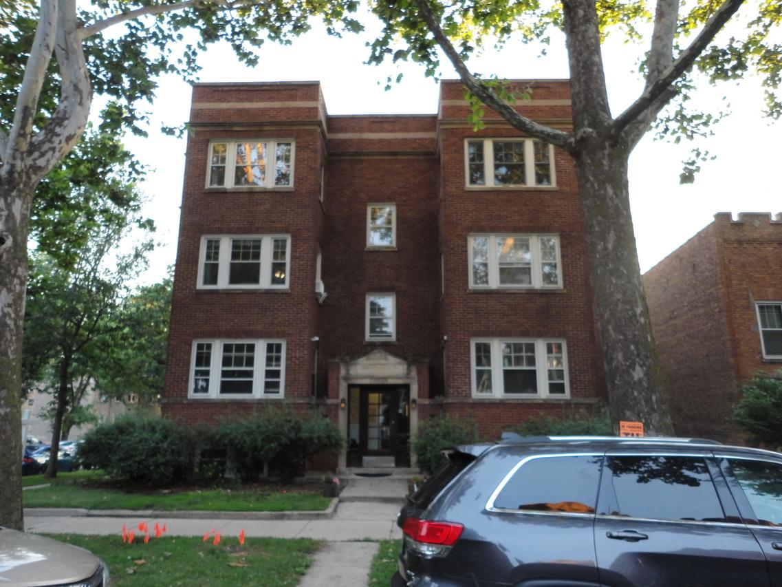 5700 N Artesian Ave. #1S, Chicago, IL 60659