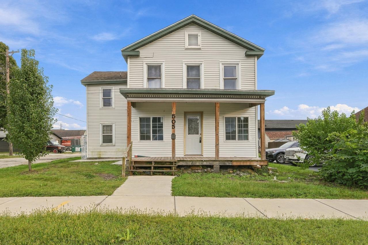 505 E 4th St., Sterling, IL 61081