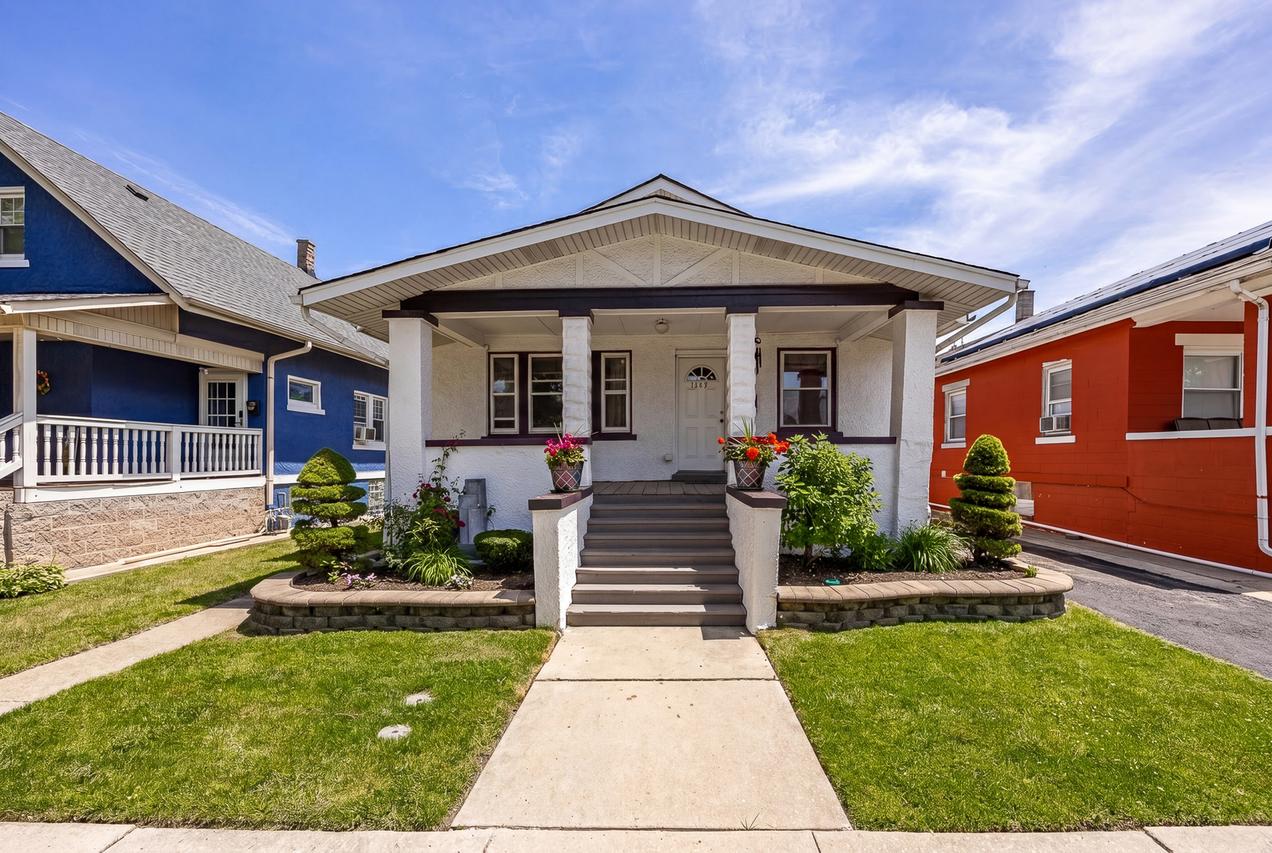1517 S 57th Ave., Cicero, IL 60804