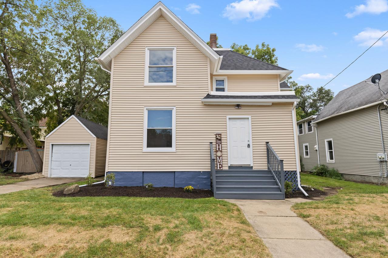 1035 Benton St., Rockford, IL 61107