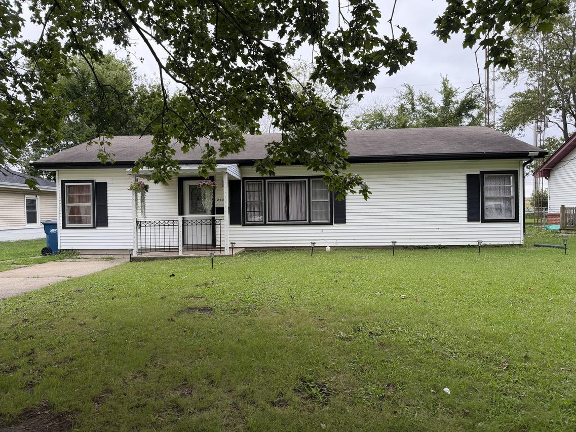 250 N Hammes Ave., Kankakee, IL 60901