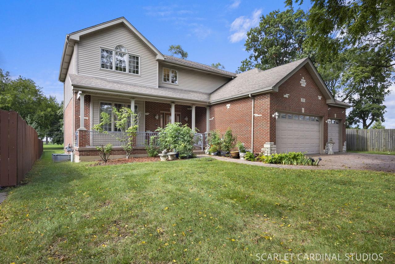 752 N Ridge Ave., Lombard, IL 60148