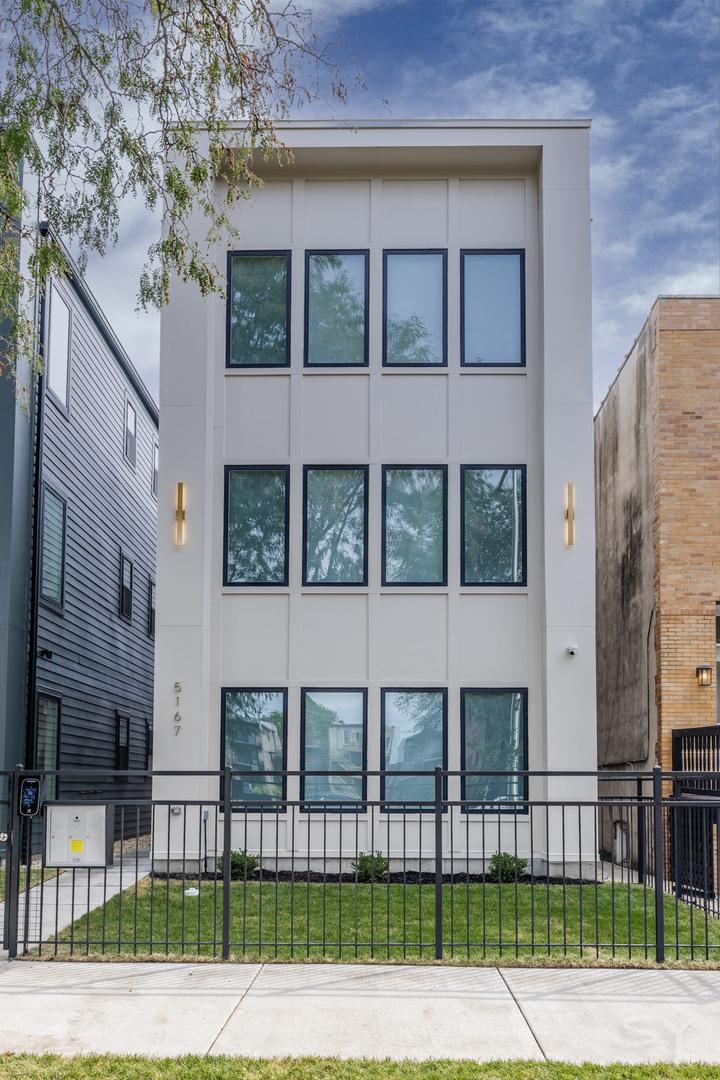5167 S Michigan Ave., Chicago, IL 60615