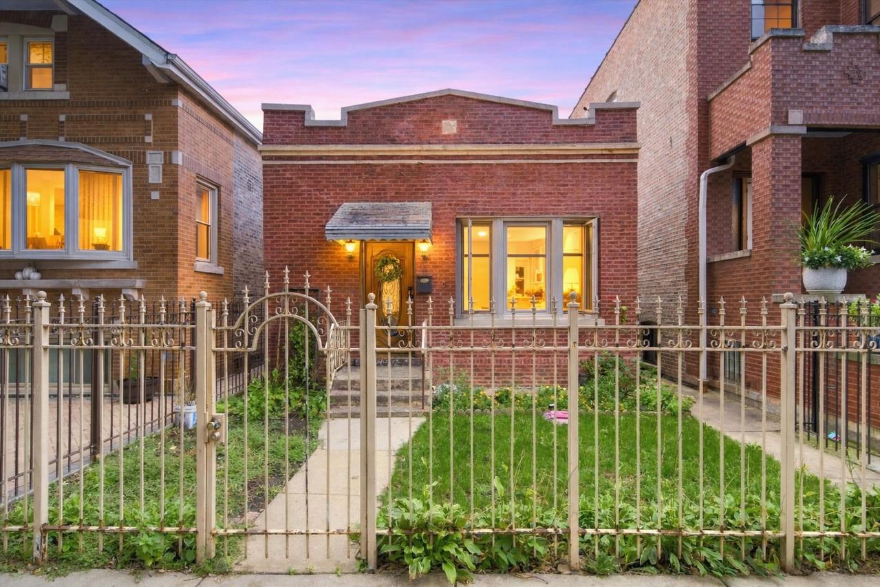 2851 S Kildare Ave., Chicago, IL 60623
