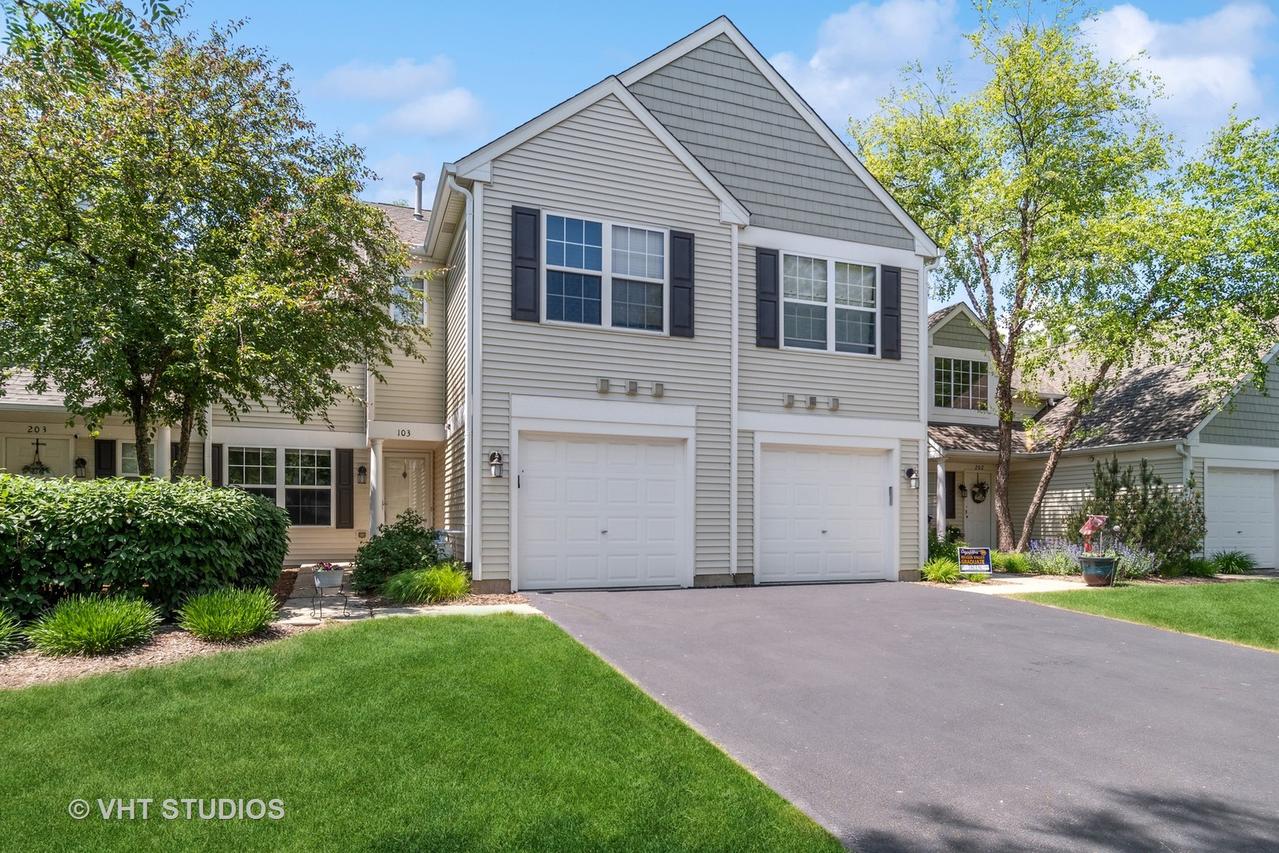 2947 Rutland Cir. #103, Naperville, IL 60564