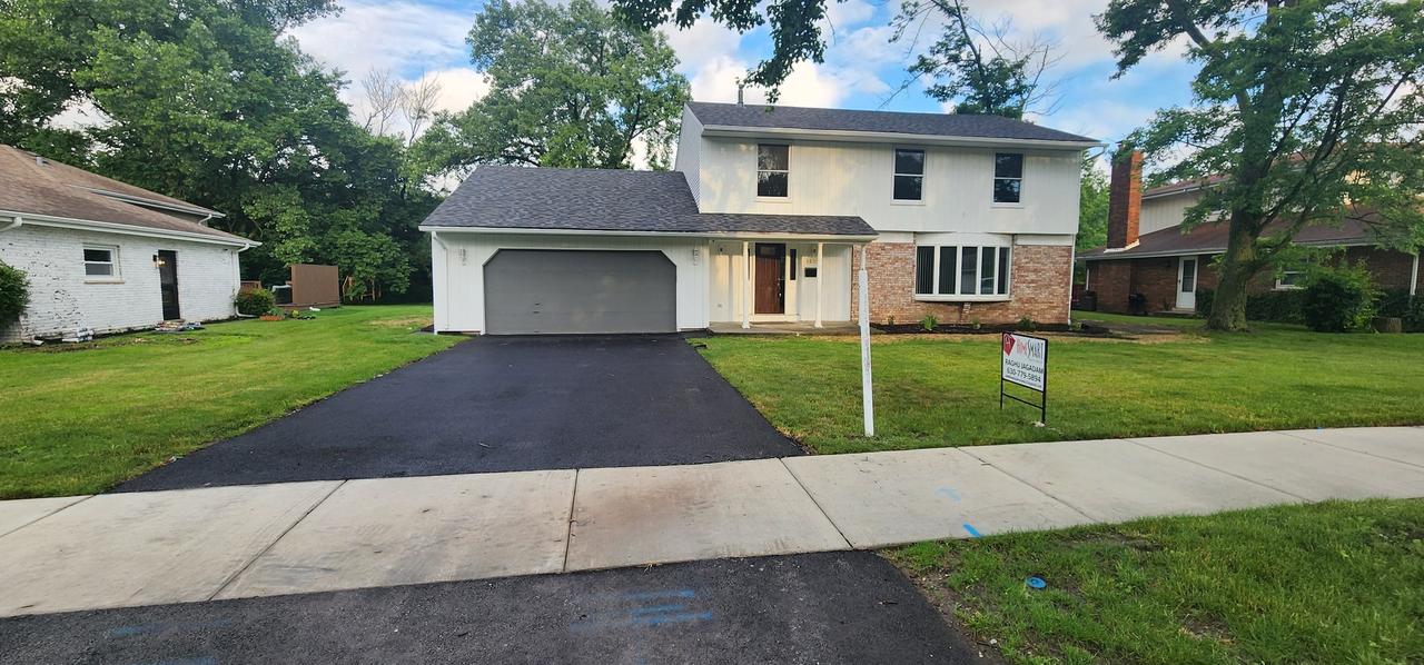 1421 Lawrence Crescent St., Flossmoor, IL 60422