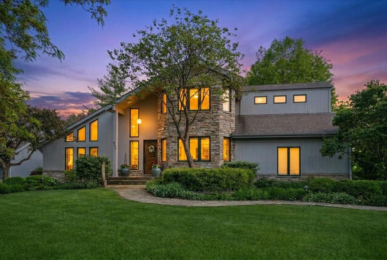 500 Parkview Pl., Burr Ridge, IL 60527