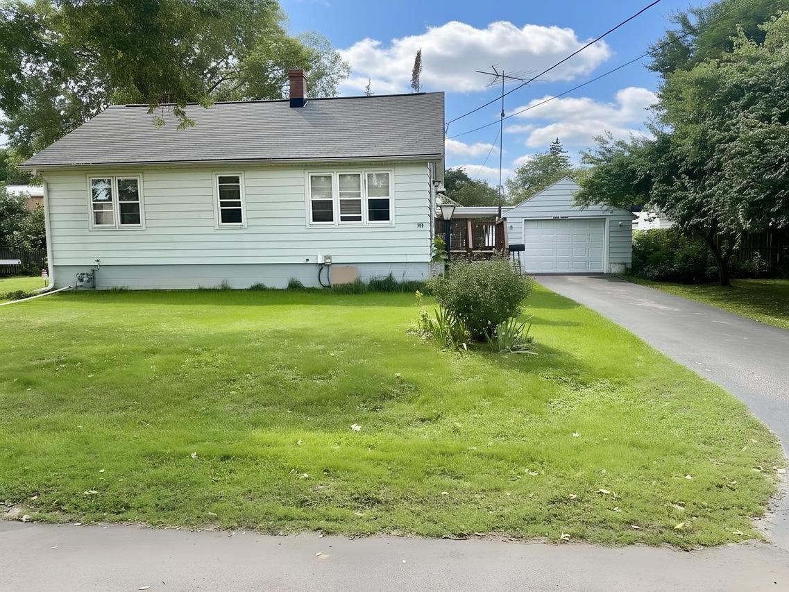 816 Mitchell St., Woodstock, IL 60098