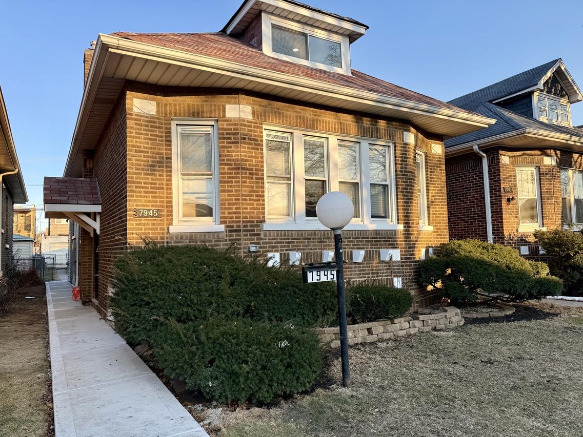 7945 S Perry Ave., Chicago, IL 60620