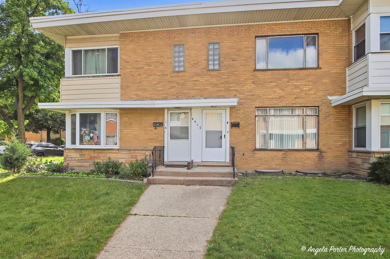 4912 Crain St. #B, Skokie, IL 60077