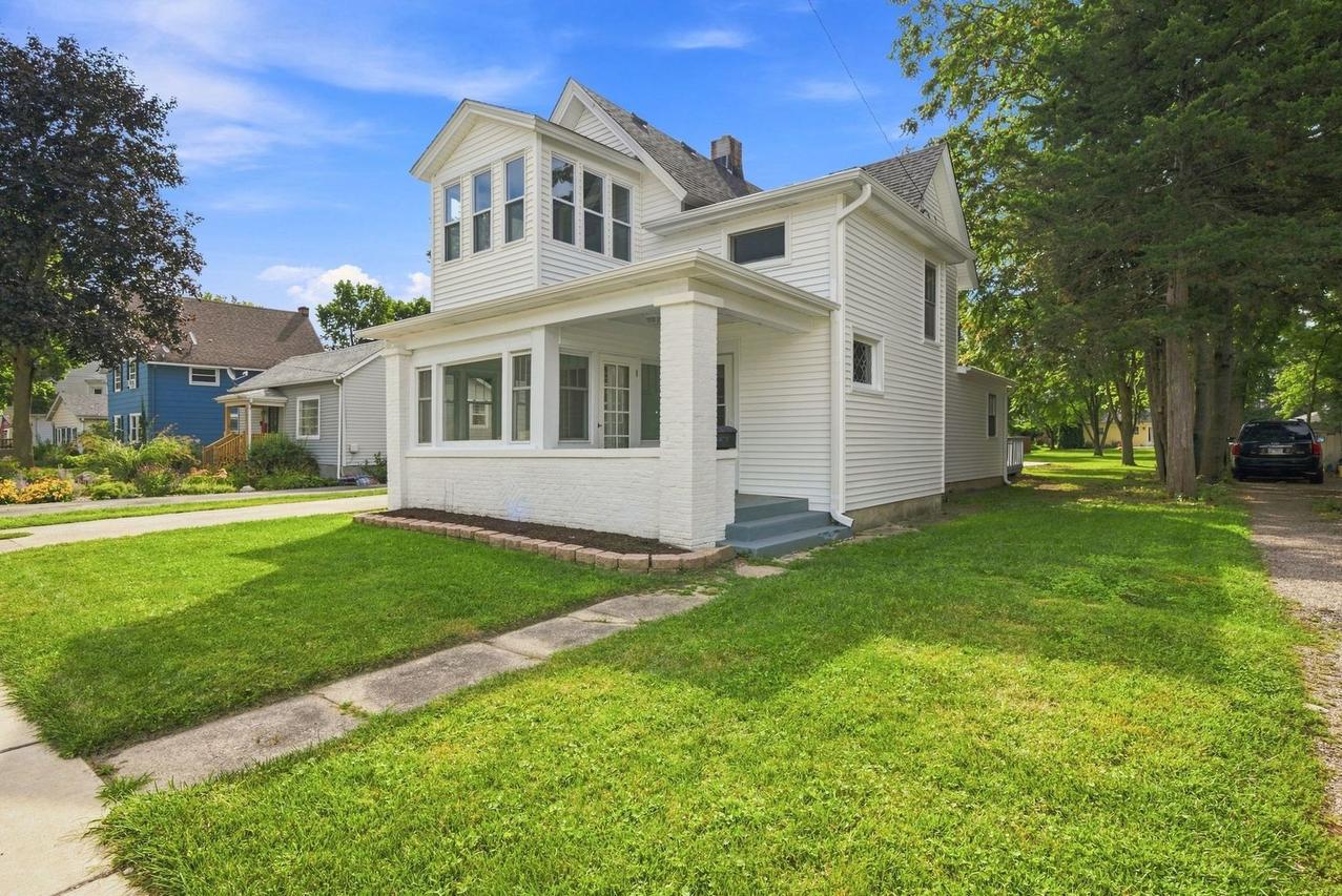 428 E Wilson St., Batavia, IL 60510