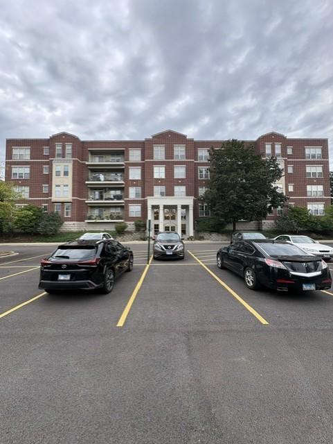 715 Astor Ln. #201, Wheeling, IL 60090
