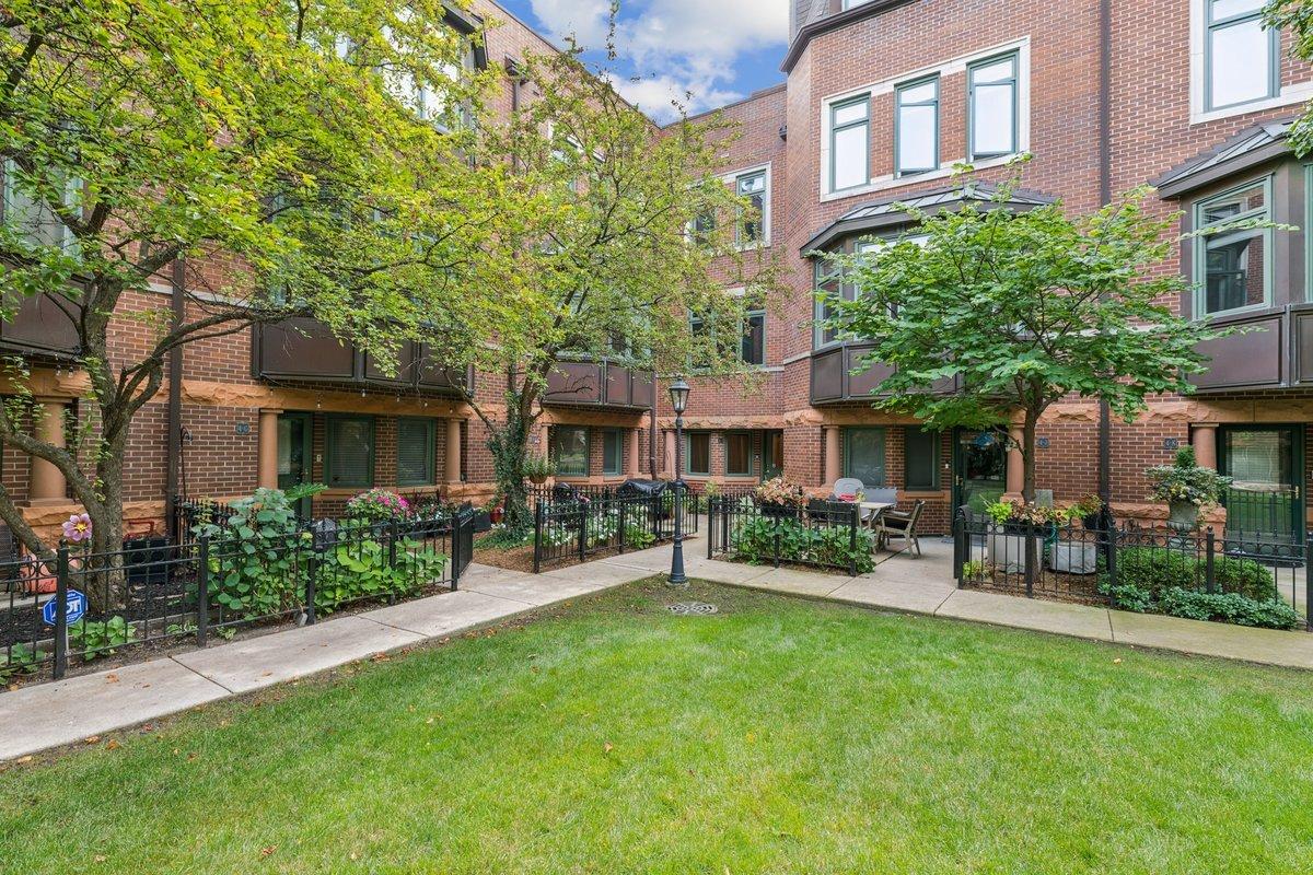 1351 W Altgeld St. #4I, Chicago, IL 60614