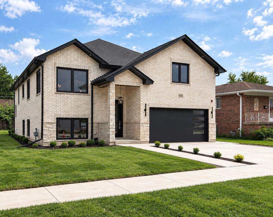 1039 North Ave., Des Plaines, IL 60016