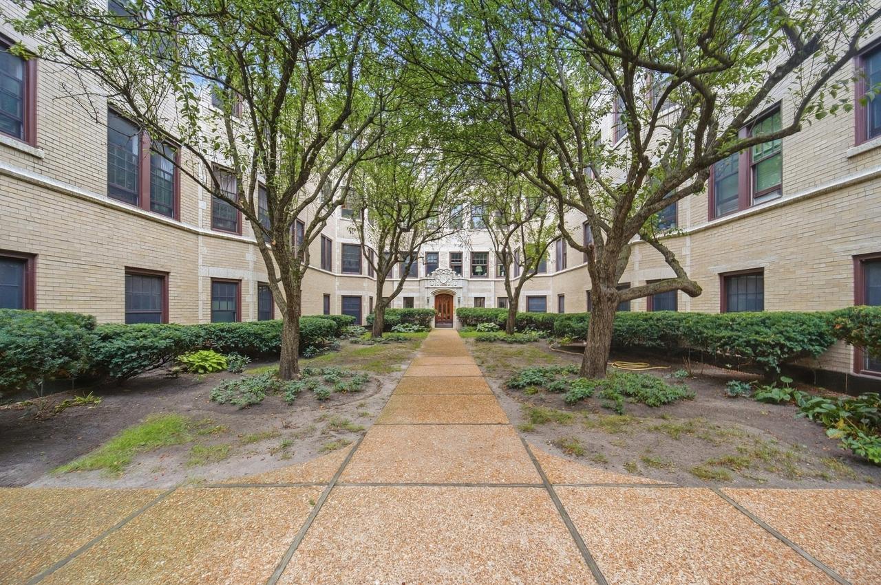 826 Judson Ave. #2, Evanston, IL 60202