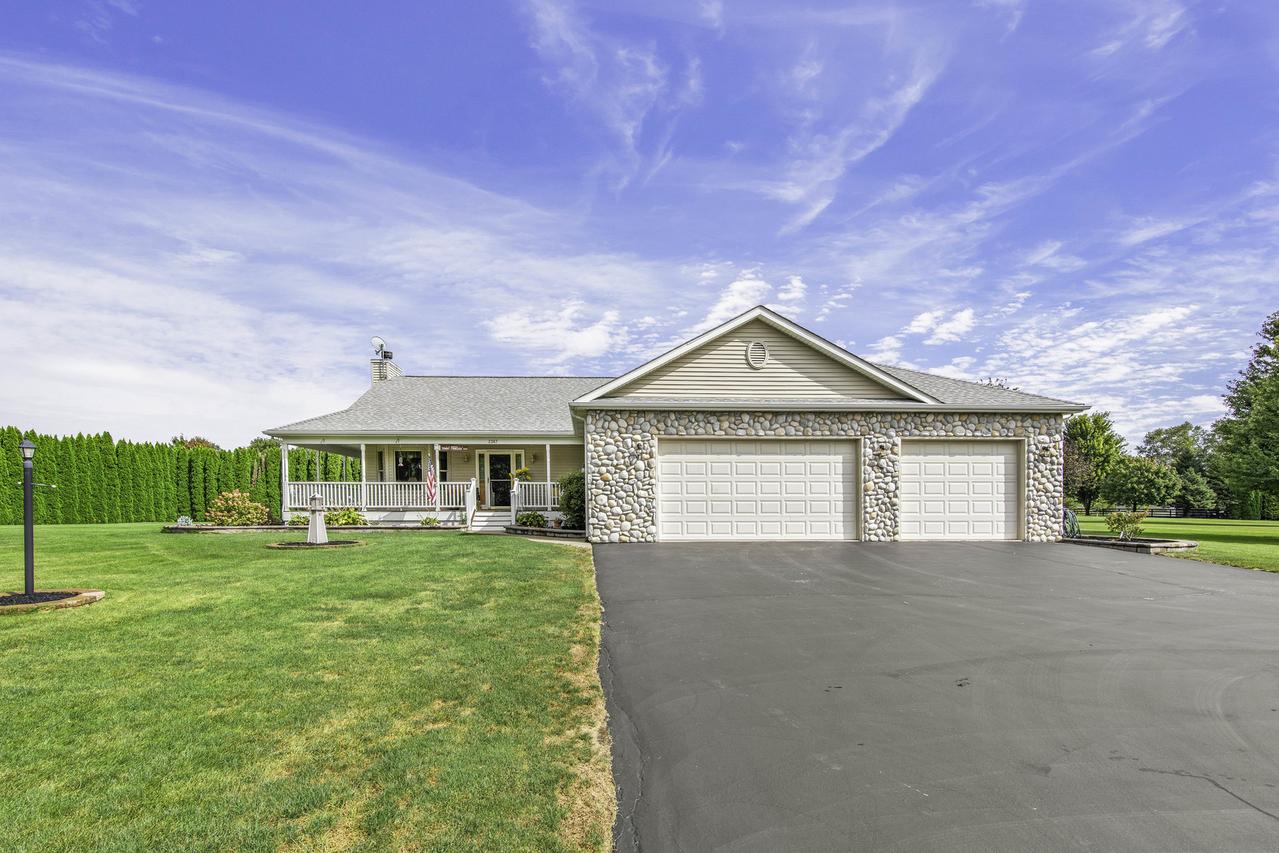 2367 N 4060th Rd., Sheridan, IL 60551