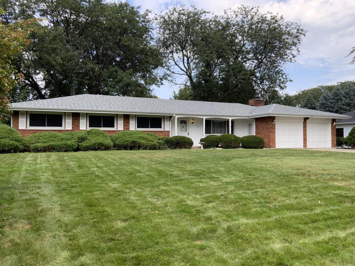 2271 Fitchome St., Aurora, IL 60506
