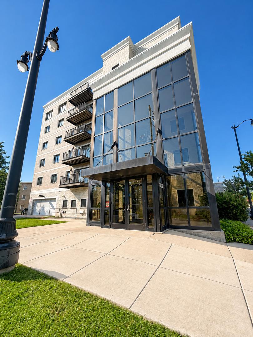8828 Niles Center Rd. #301, Skokie, IL 60077
