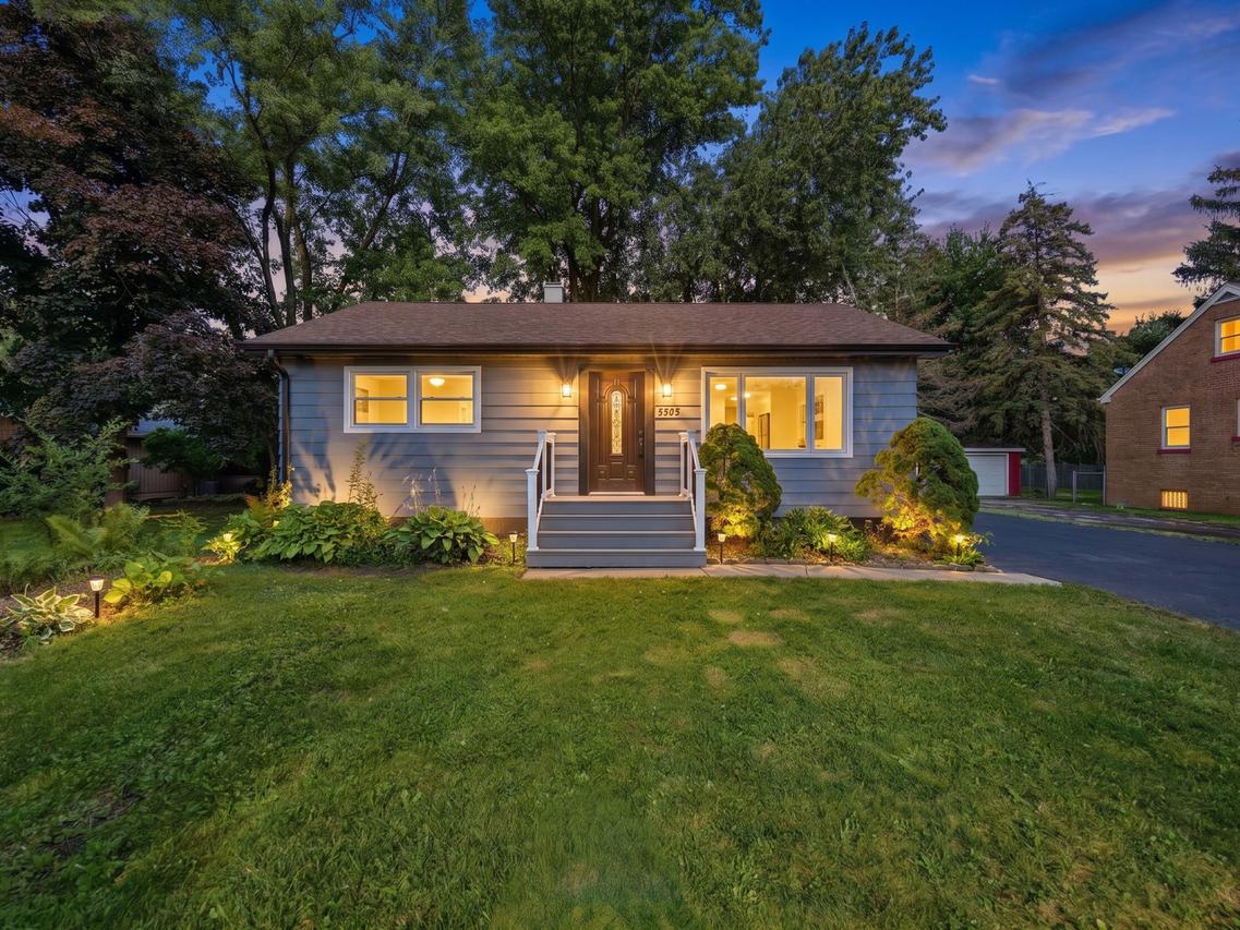 5905 Lee Ave., Downers Grove, IL 60516