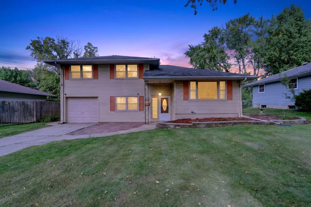 3804 Seward Ave., Rockford, IL 61108