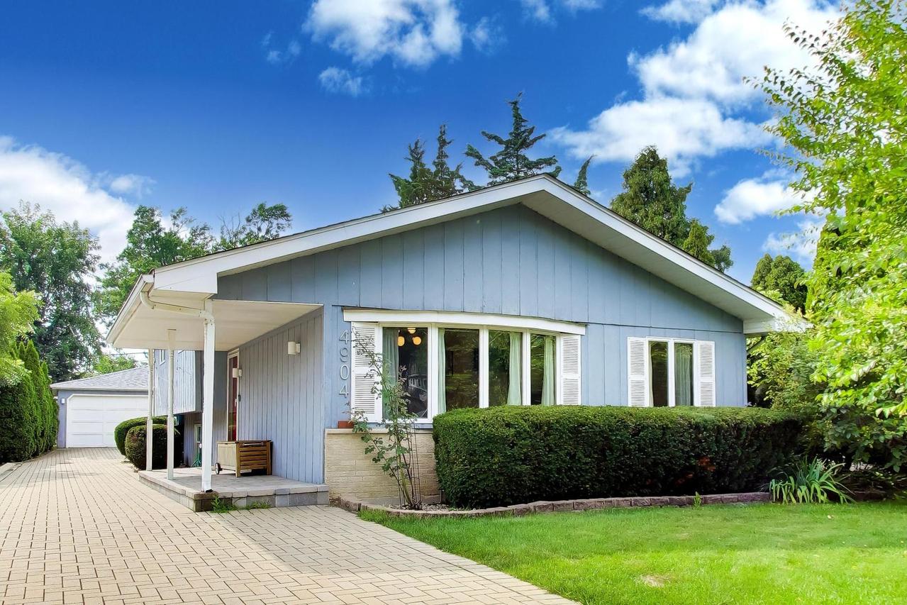 4904 Western Ave., Downers Grove, IL 60515