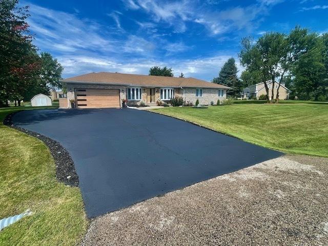 13N568 Gunpowder Ln., Elgin, IL 60123