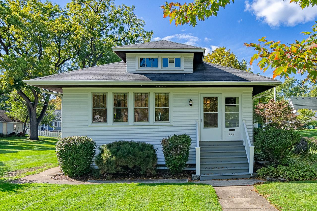 224 S Walnut St., Itasca, IL 60143