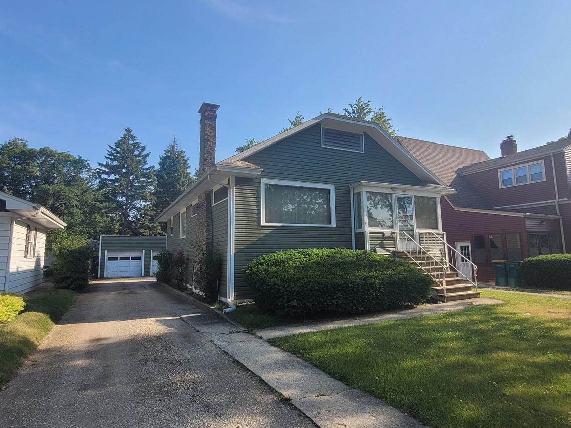1216 Kenmore Ave., Joliet, IL 60435