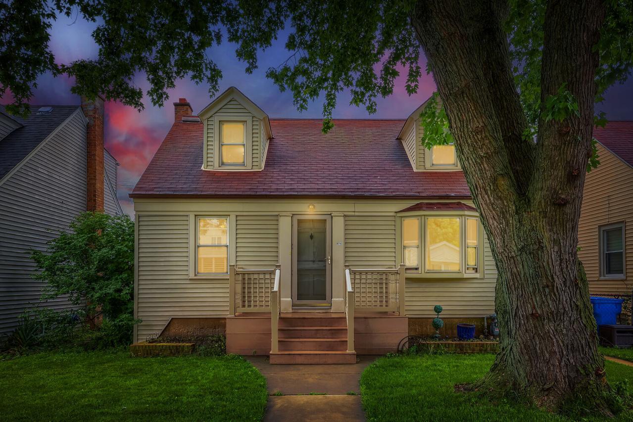 10743 S Kedzie Ave., Chicago, IL 60655