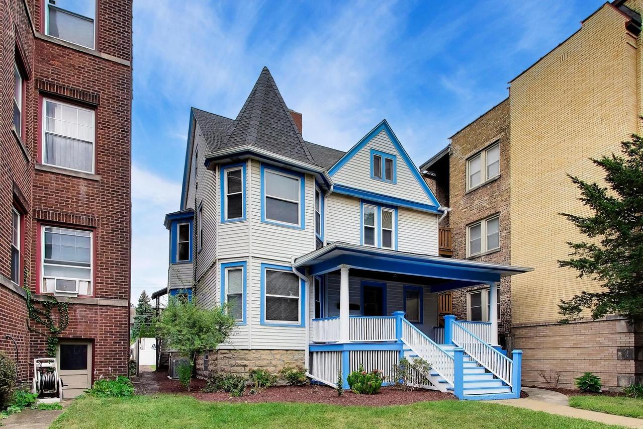 427 Wisconsin Ave., Oak Park, IL 60302