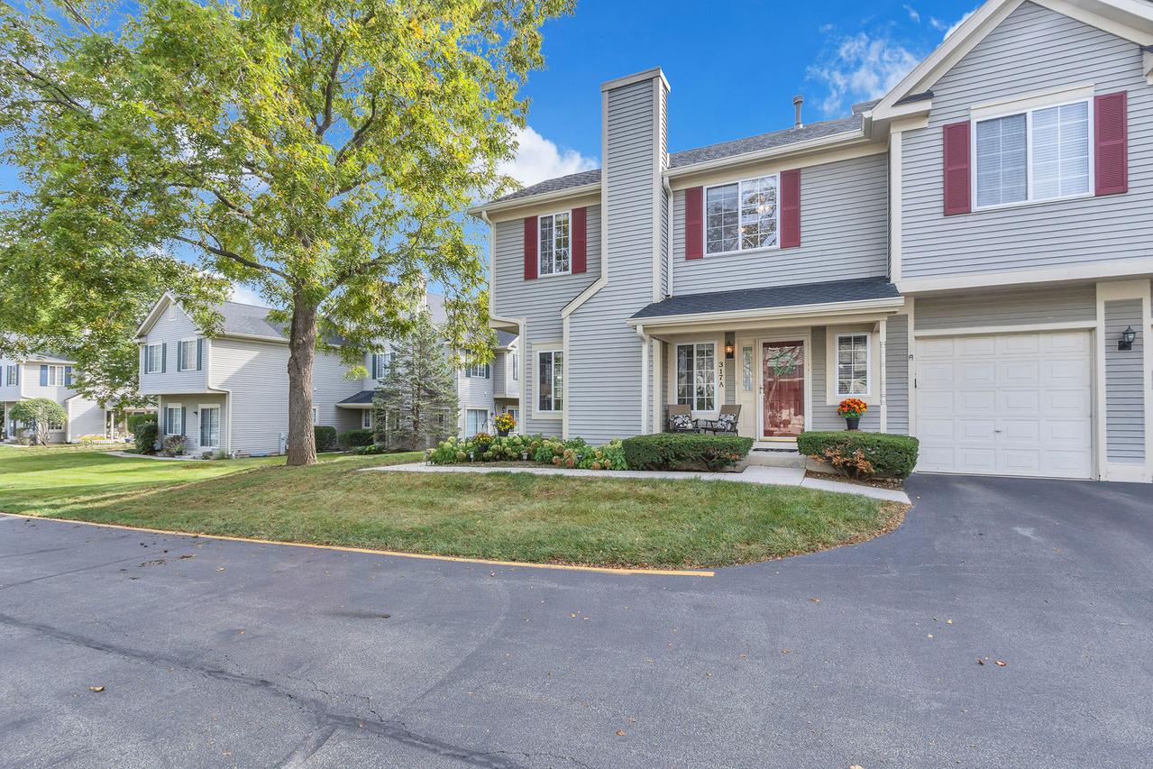 317 Windsor Ct. #A, South Elgin, IL 60177