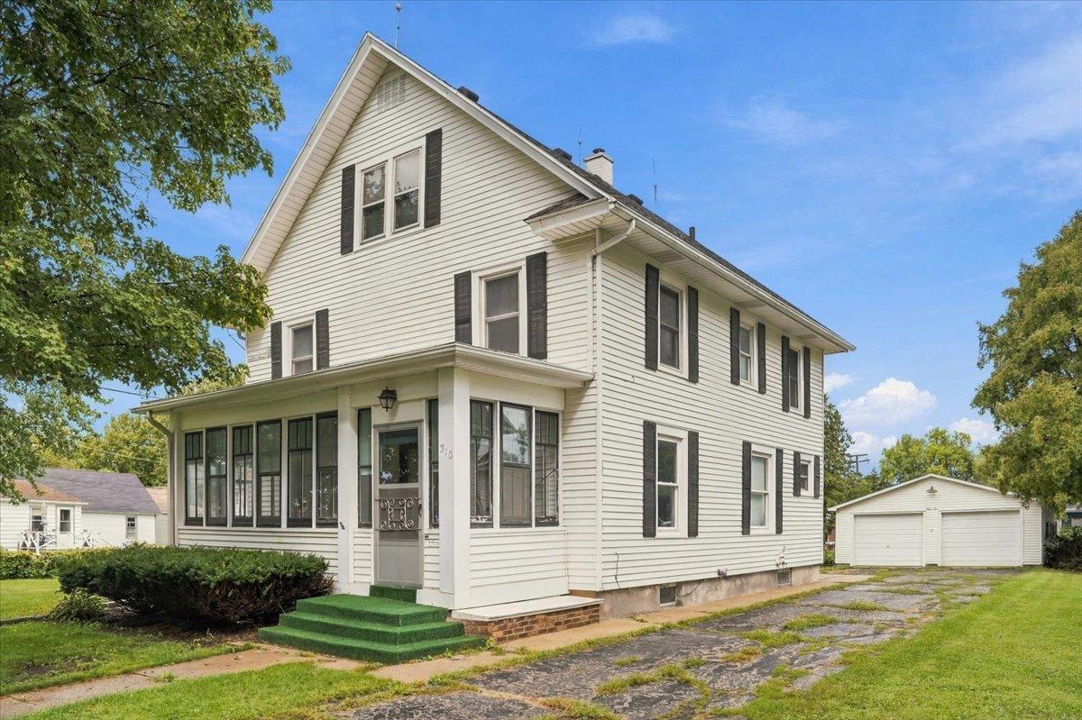 310 E Dixon St., Polo, IL 61064
