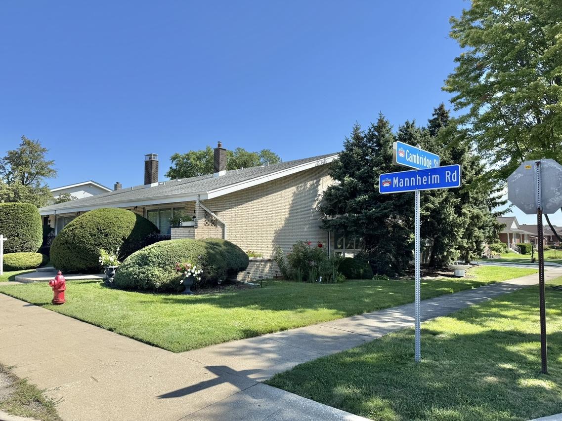 1247 S Mannheim Rd. #3, Westchester, IL 60154