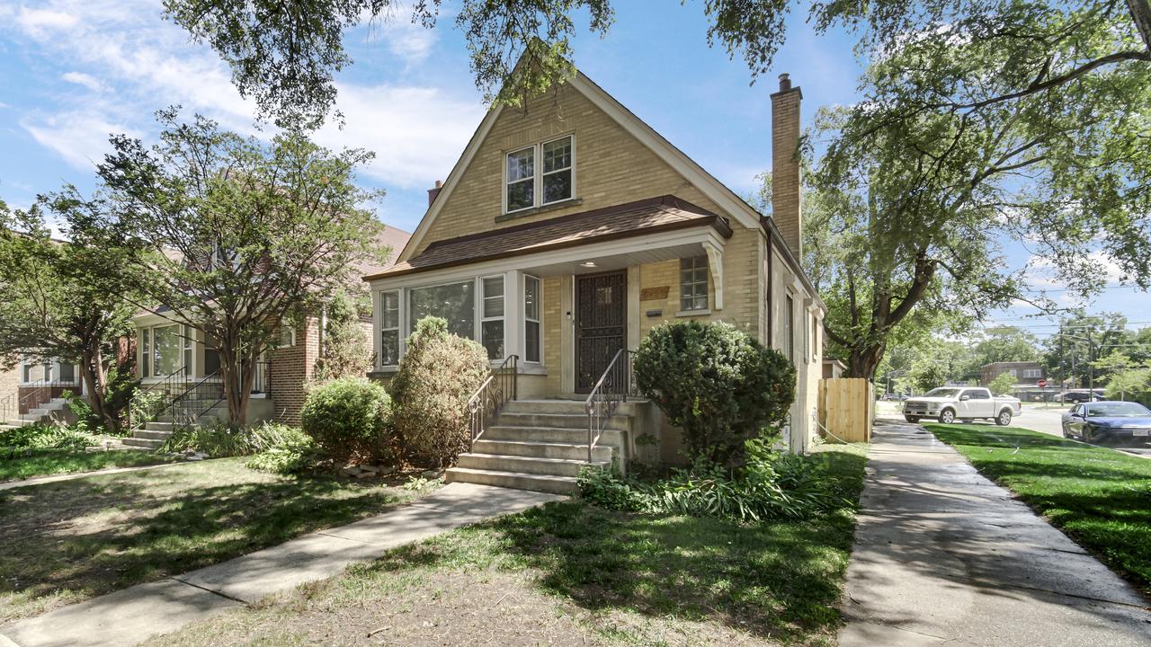 8459 S Elizabeth St., Chicago, IL 60620