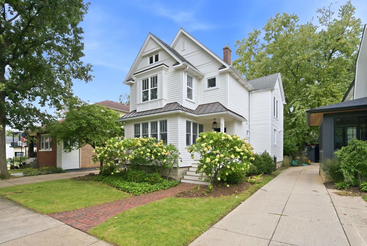4712 Middaugh Ave., Downers Grove, IL 60515
