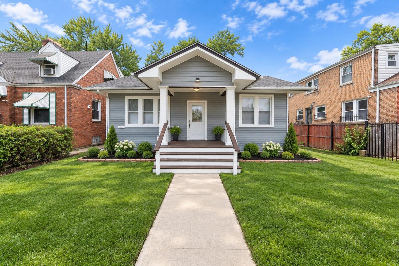 8506 S Euclid Ave., Chicago, IL 60617