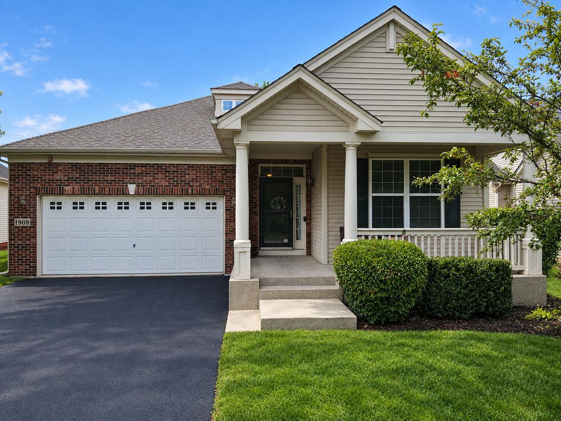 1908 Eton Dr., Hoffman Estates, IL 60192