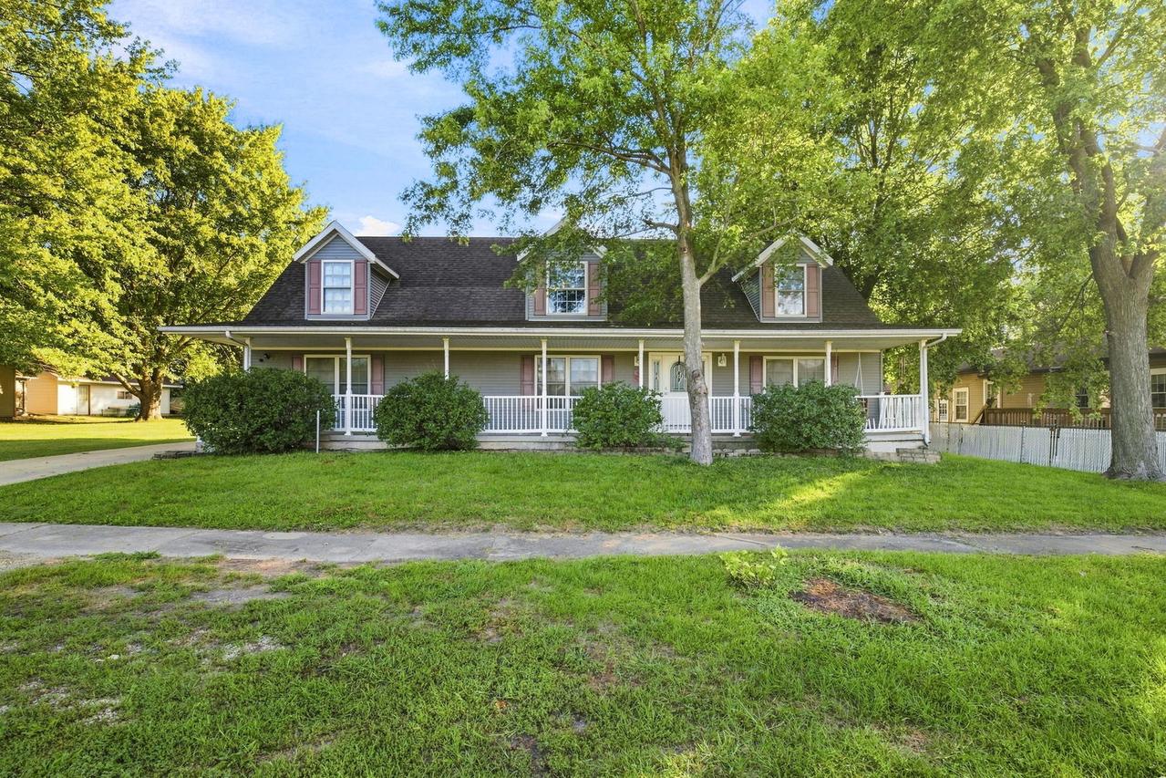 415 E Hamilton St., Odell, IL 60460