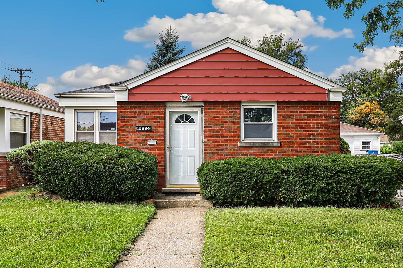 12634 S Ada St., Calumet Park, IL 60827