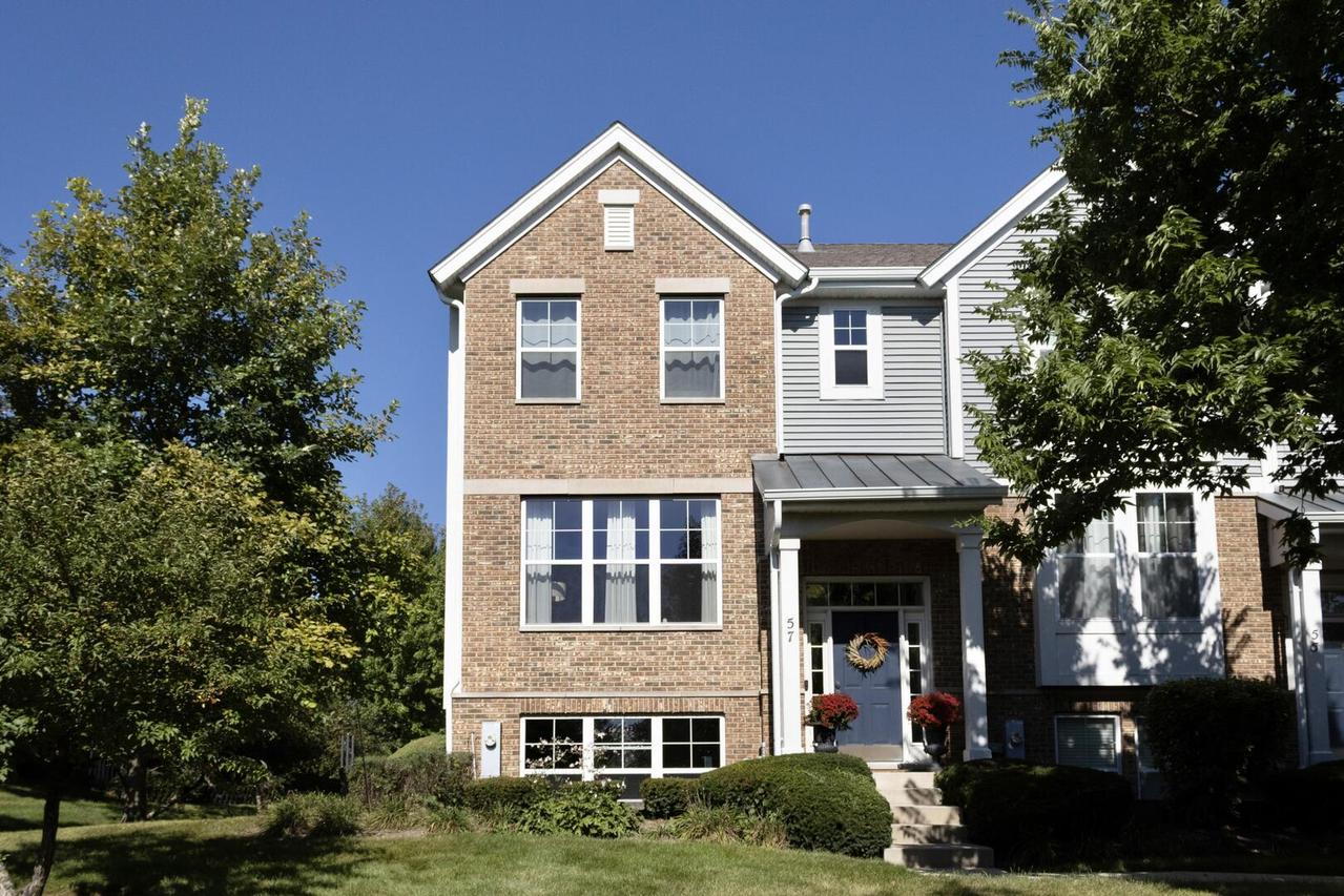 57 W Veneto Ct., Streamwood, IL 60107
