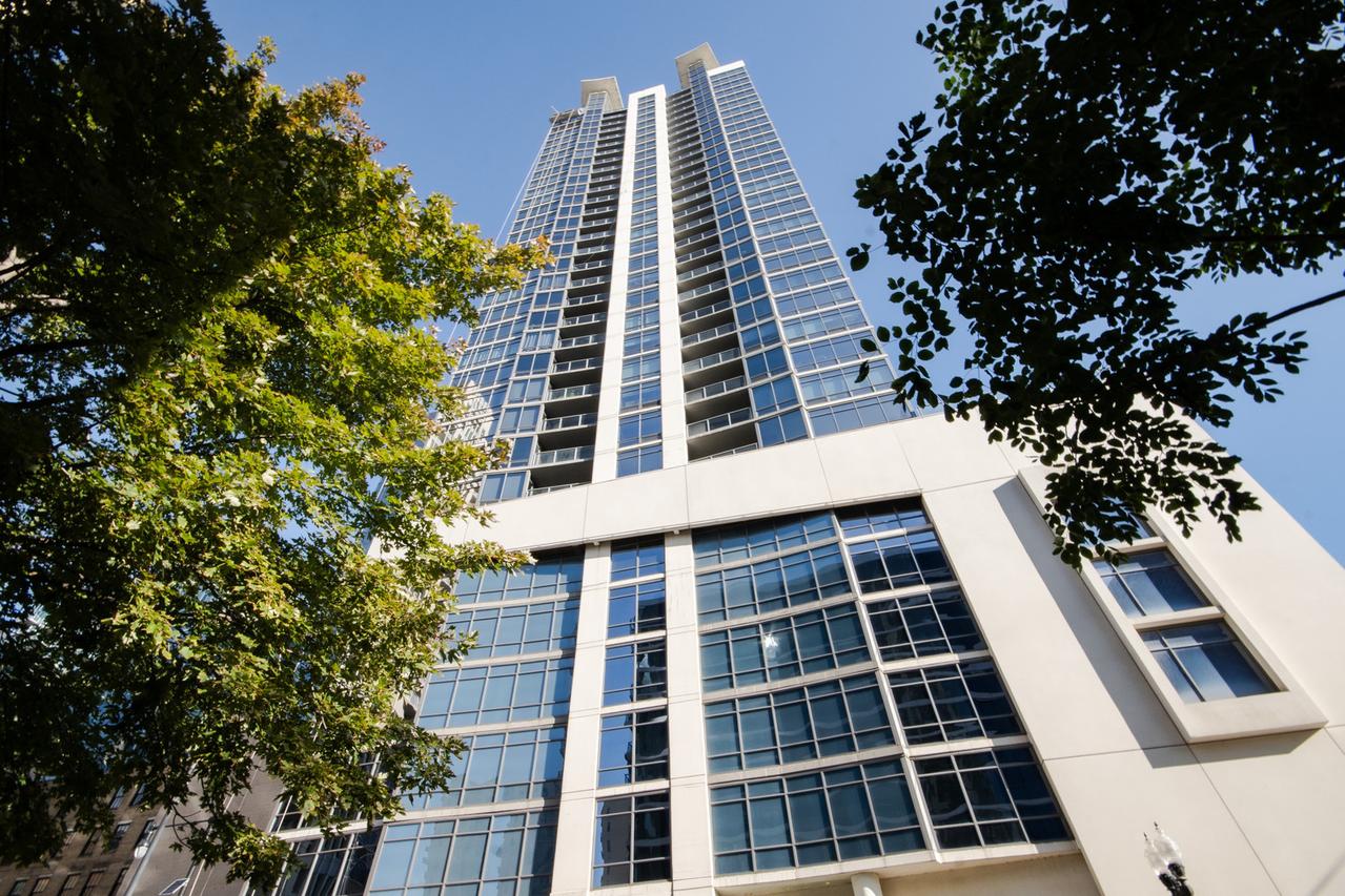 100 E 14th St. #1904, Chicago, IL 60605