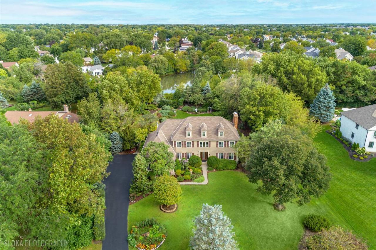 22256 Cambridge Dr., Kildeer, IL 60047