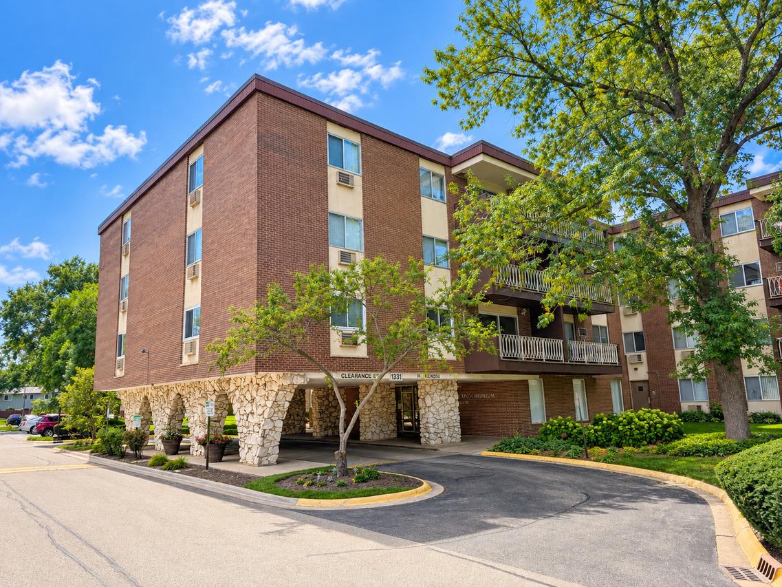 1331 S Finley Rd. #213, Lombard, IL 60148