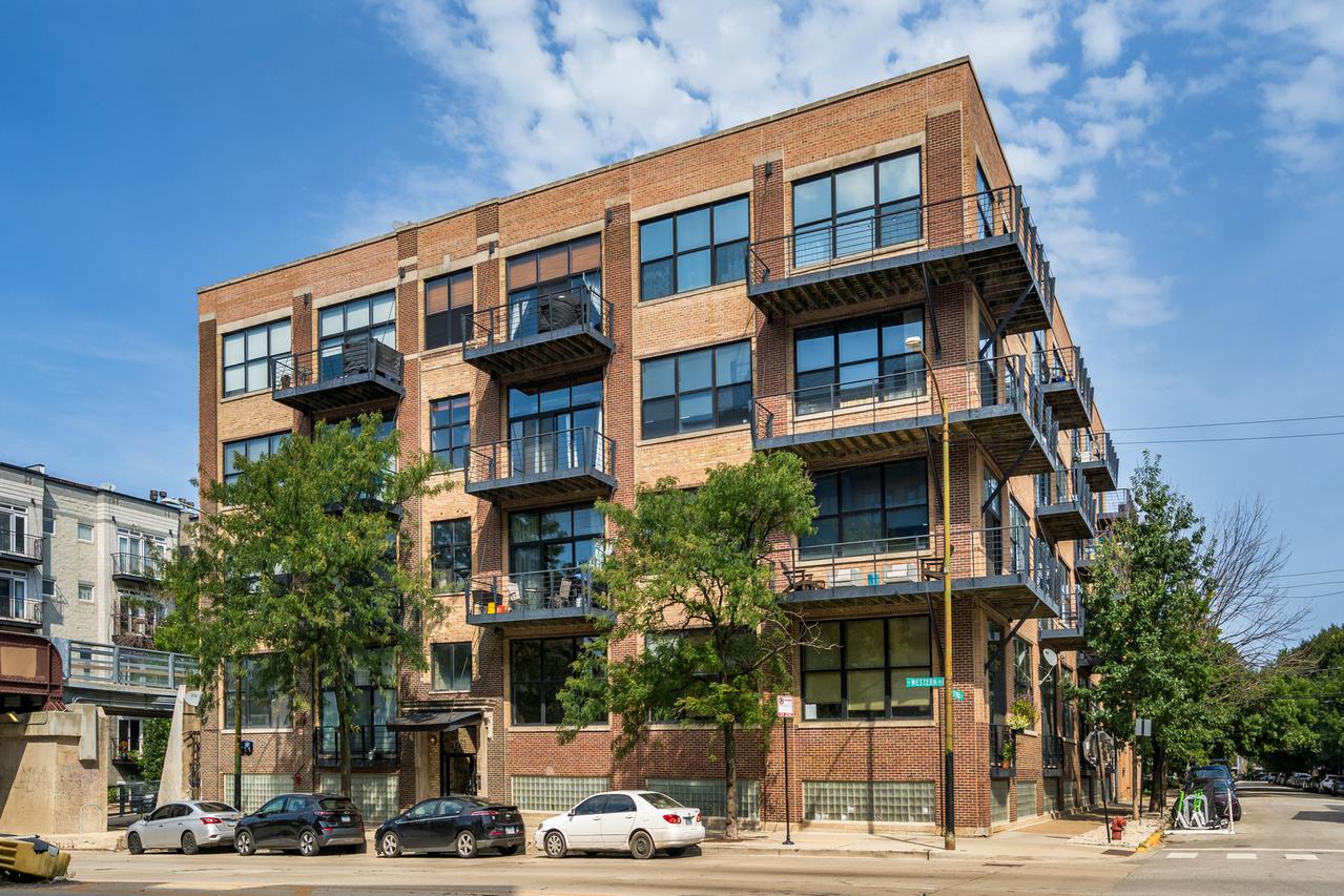 1751 N Western Ave. #303, Chicago, IL 60647