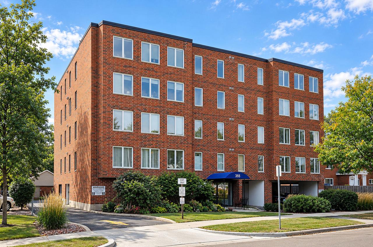 355 W Miner St. #1A, Arlington Heights, IL 60005