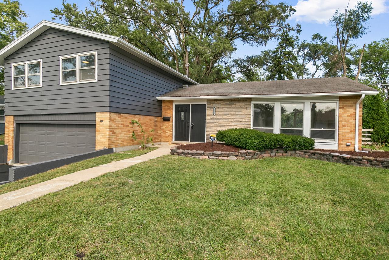 2620 A Turtle Creek Dr., Hazel Crest, IL 60429