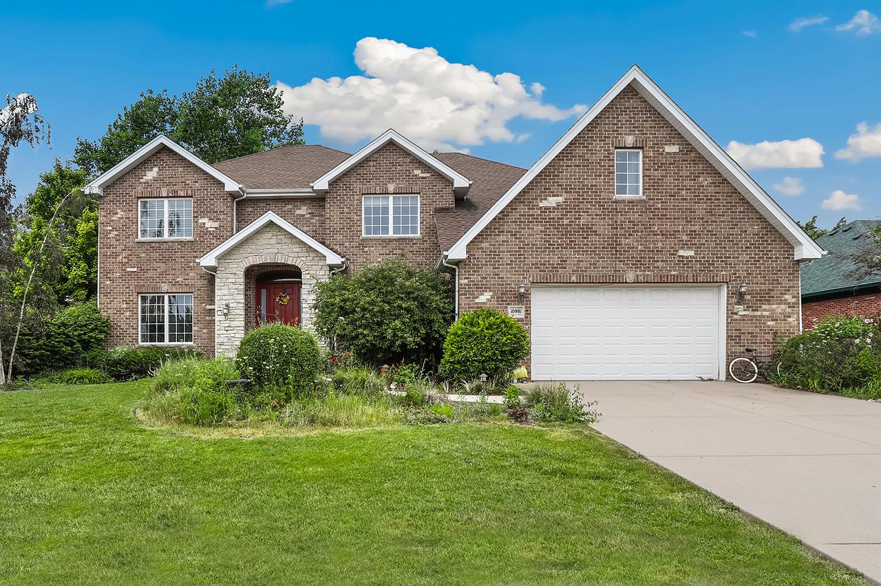 10981 Pioneer Tr., Frankfort, IL 60423